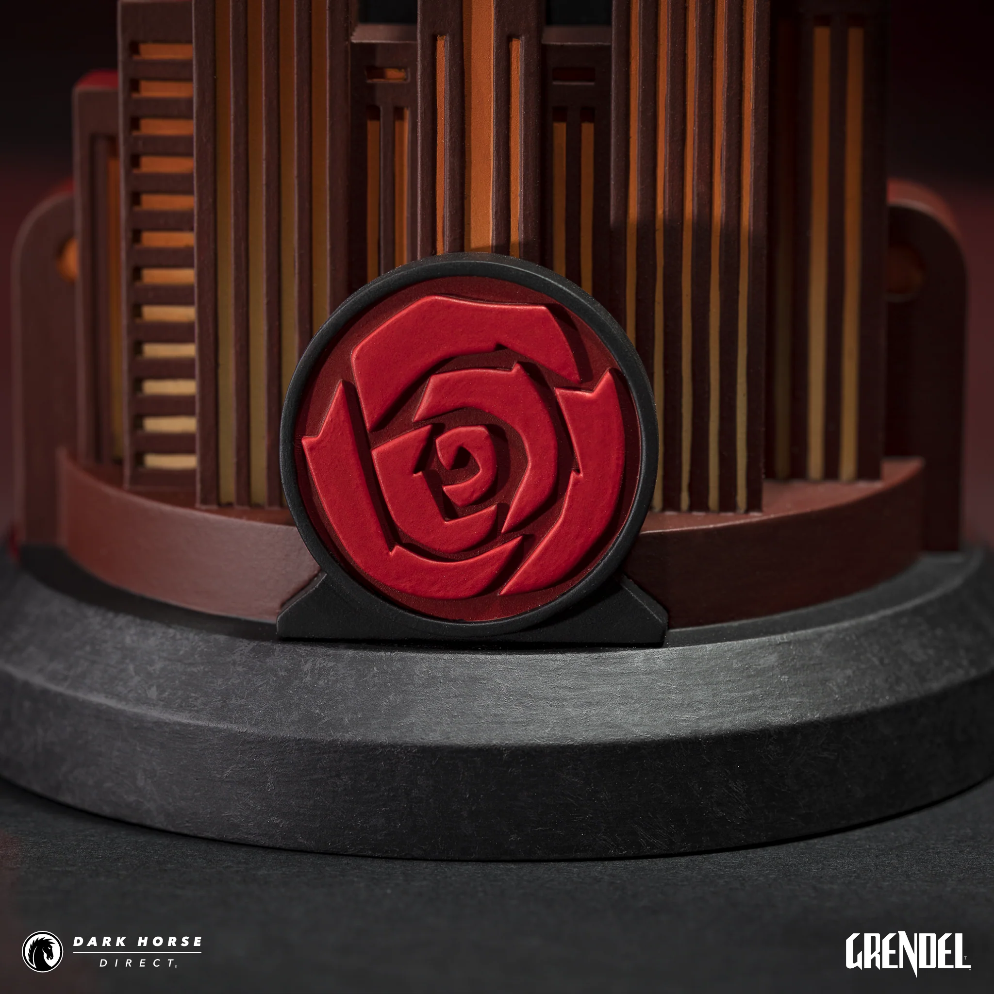 Grendel: Hunter Rose 40th Anniversary Statue - Image 11