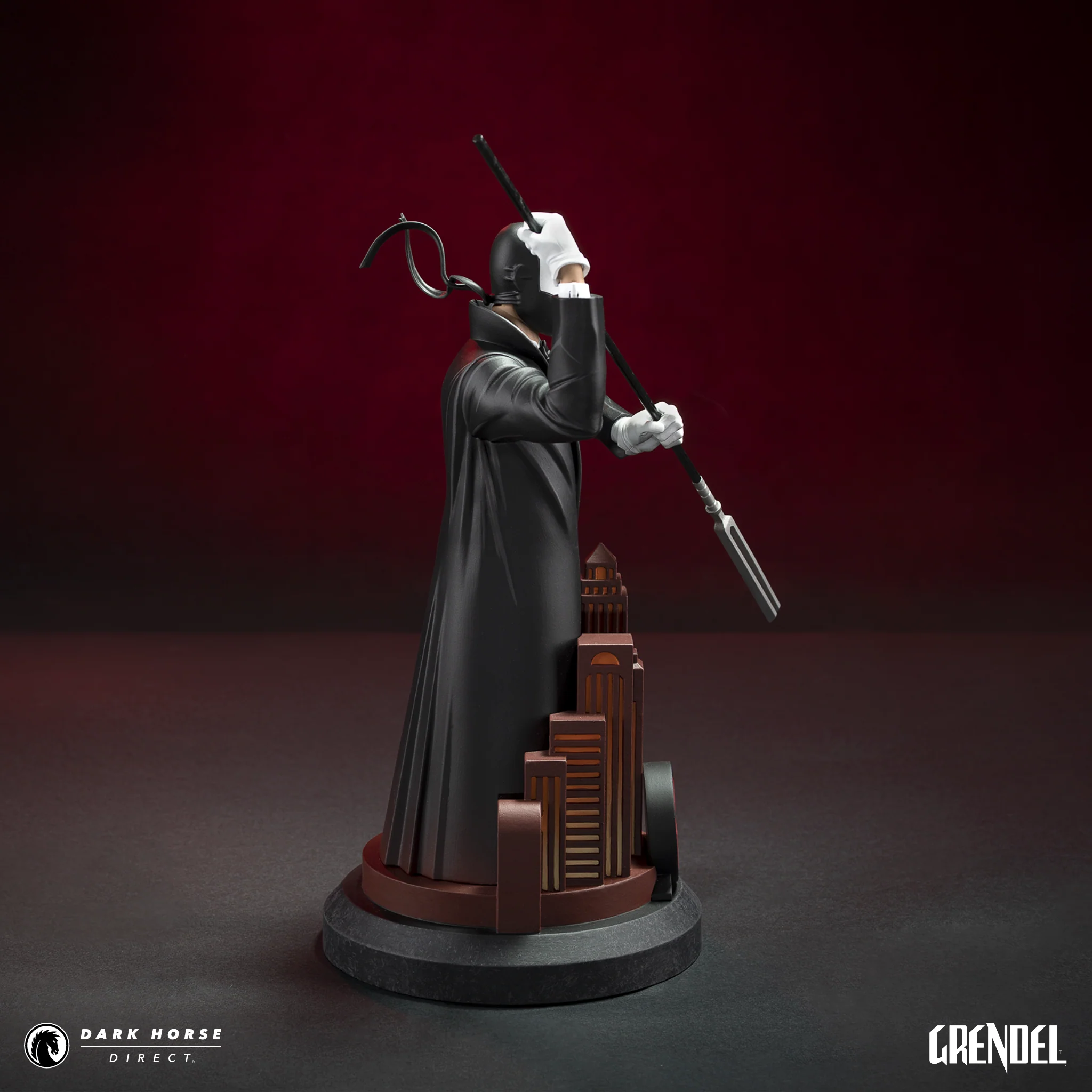 Grendel: Hunter Rose 40th Anniversary Statue - Image 5