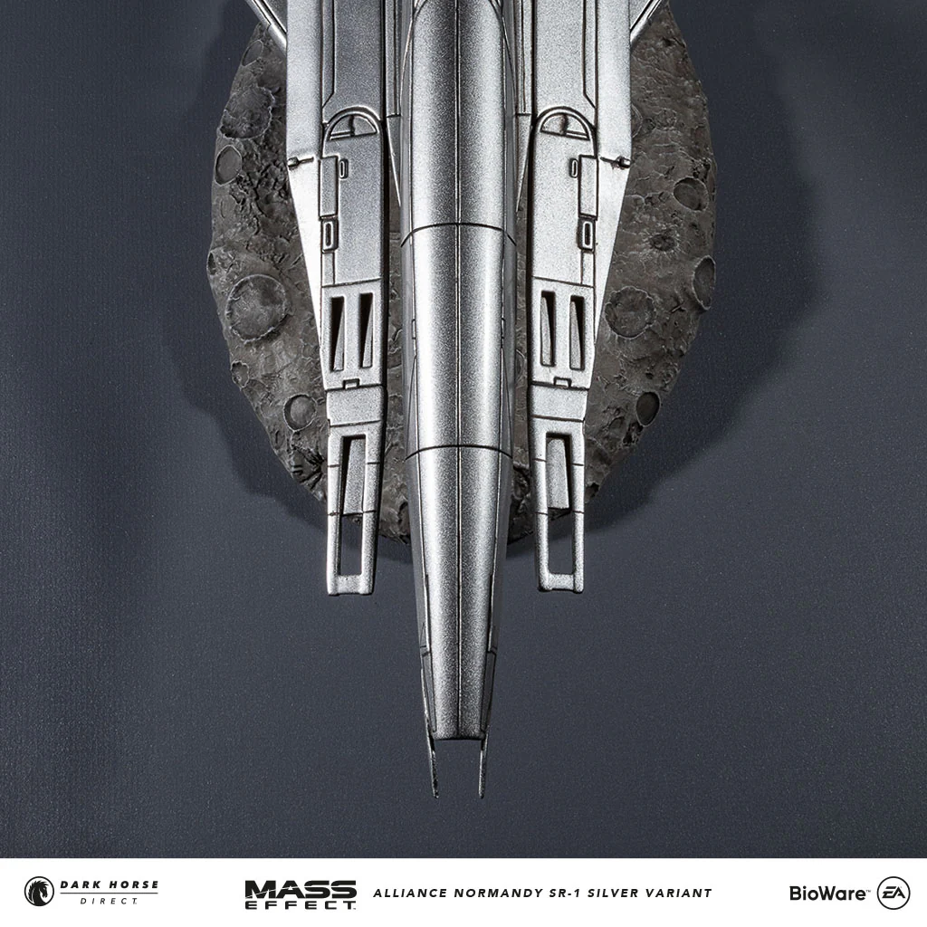 Mass Effect: Alliance Normandy SR-1 Ship Replica (Silver Variant) - Image 10