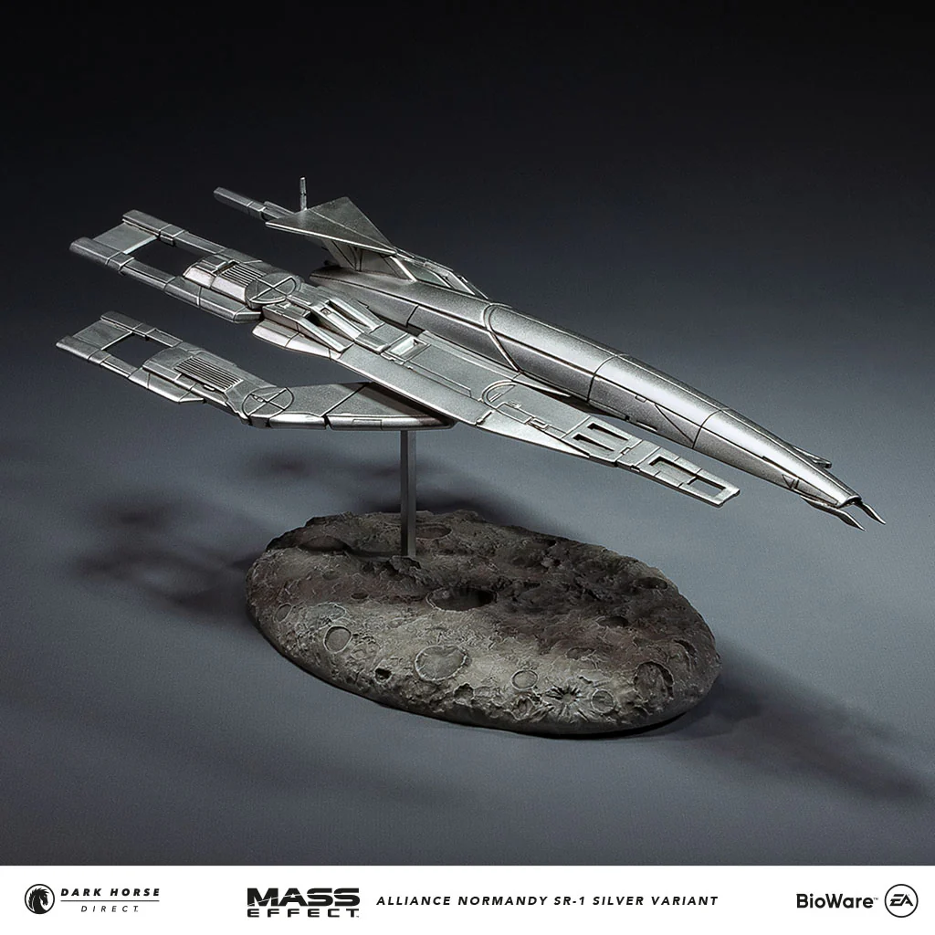 Mass Effect: Alliance Normandy SR-1 Ship Replica (Silver Variant) - Image 5