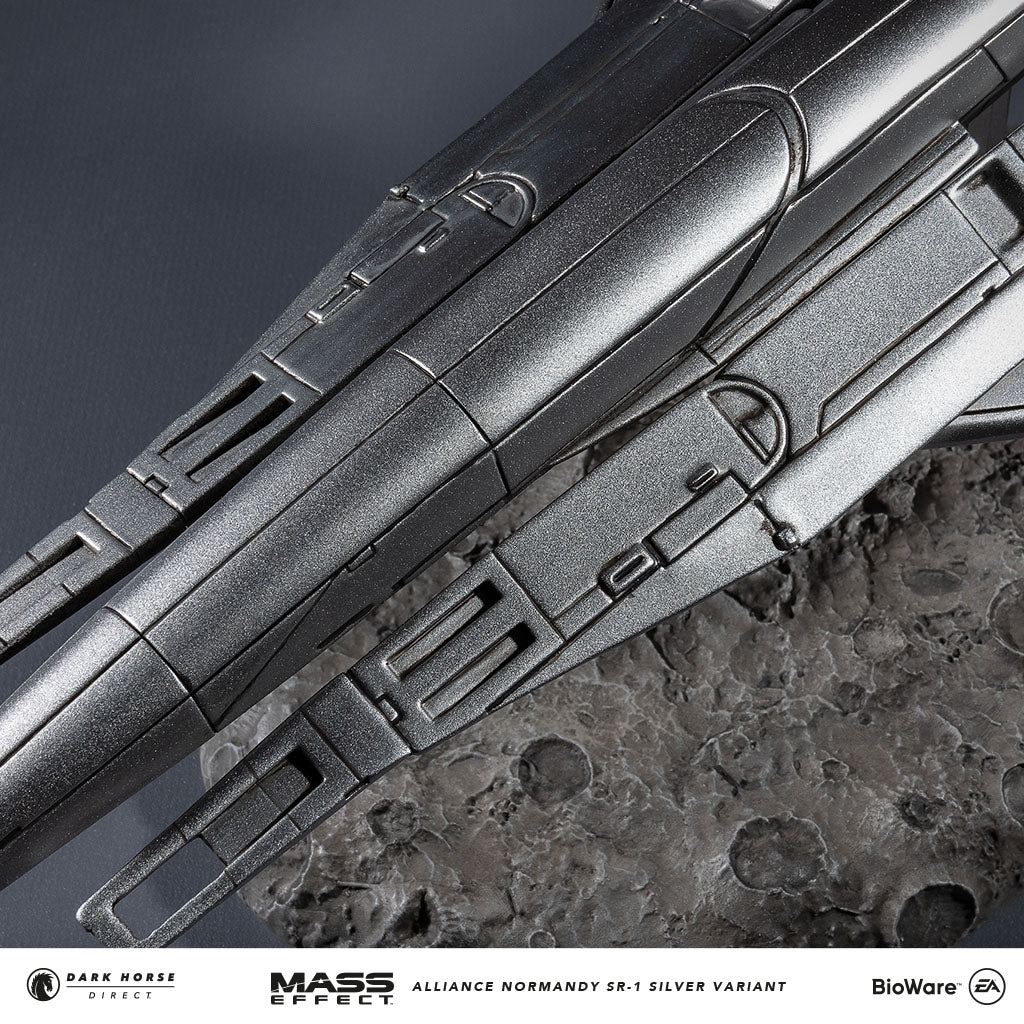 Mass Effect: Alliance Normandy SR-1 Ship Replica (Silver Variant) - Image 9