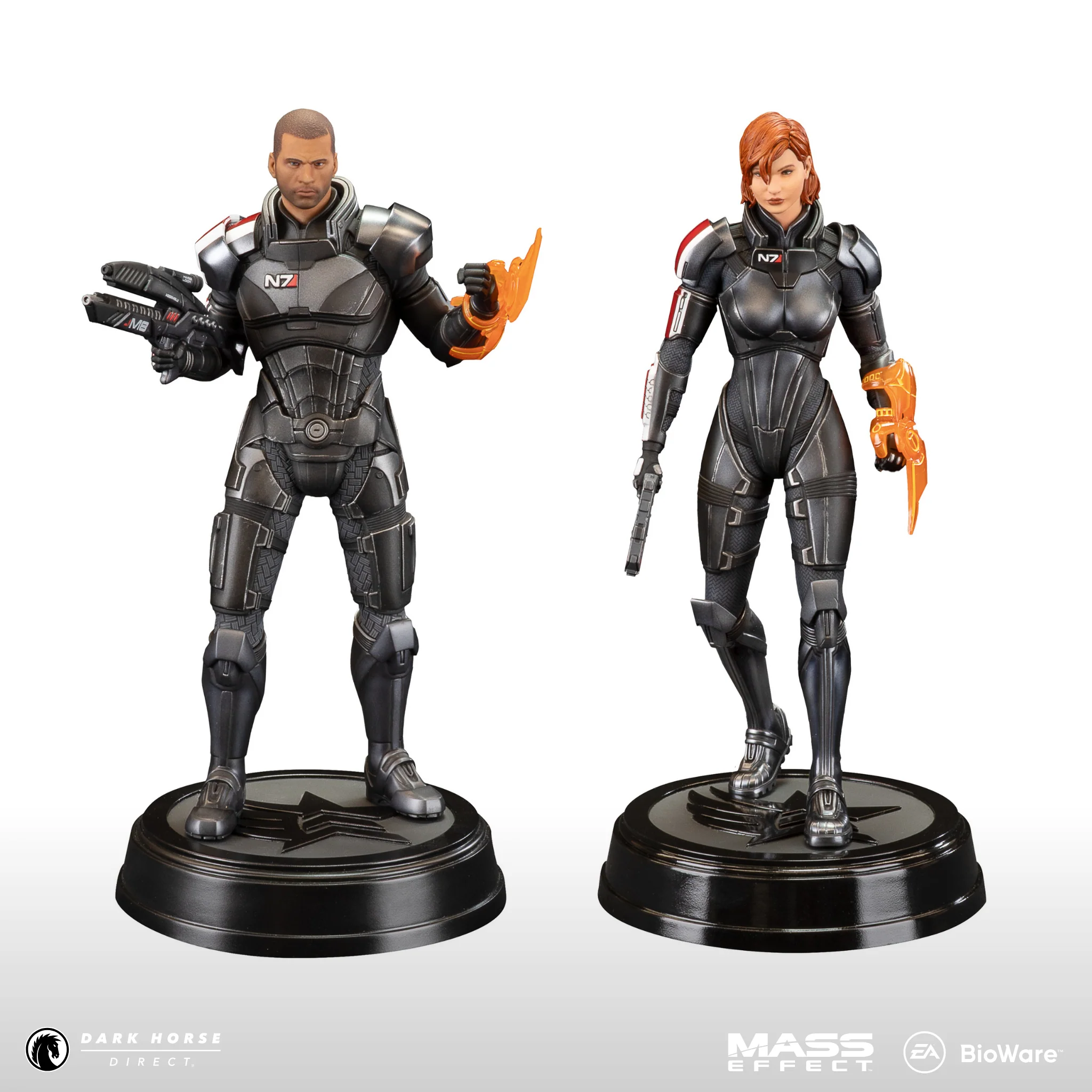 Mass Effect: Commander John Shepard Figure - Image 13