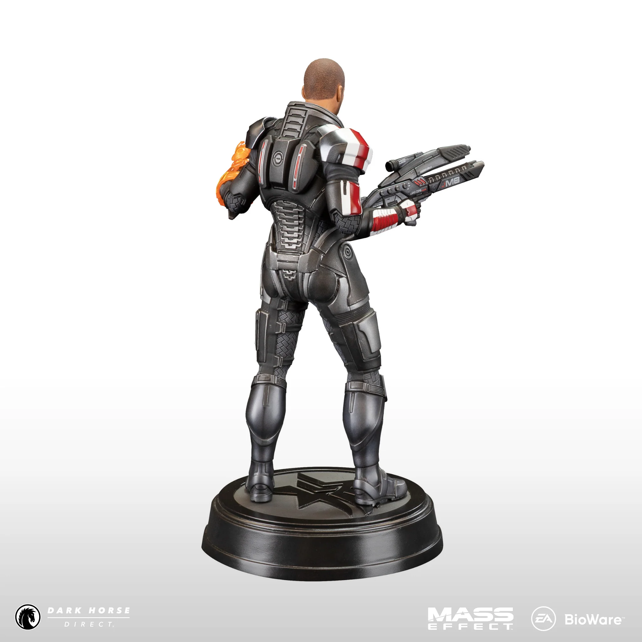 Mass Effect: Commander John Shepard Figure - Image 5
